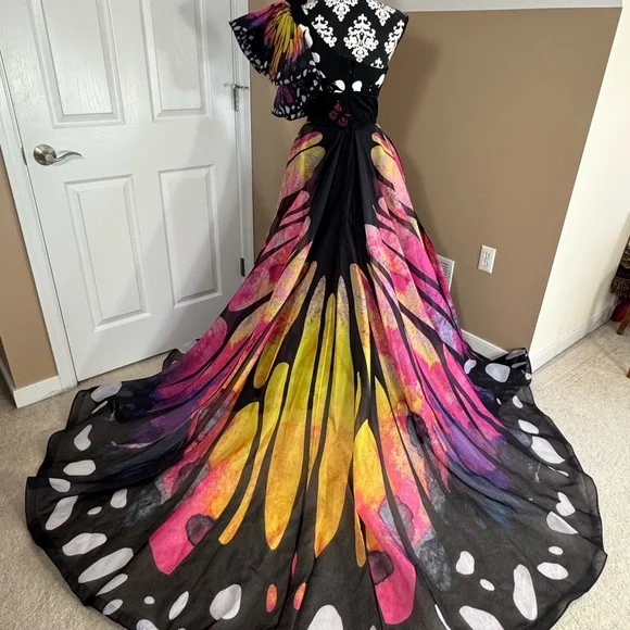 Fouad Sarkis 2381 Butterfly Gown - Picture 6 of 11